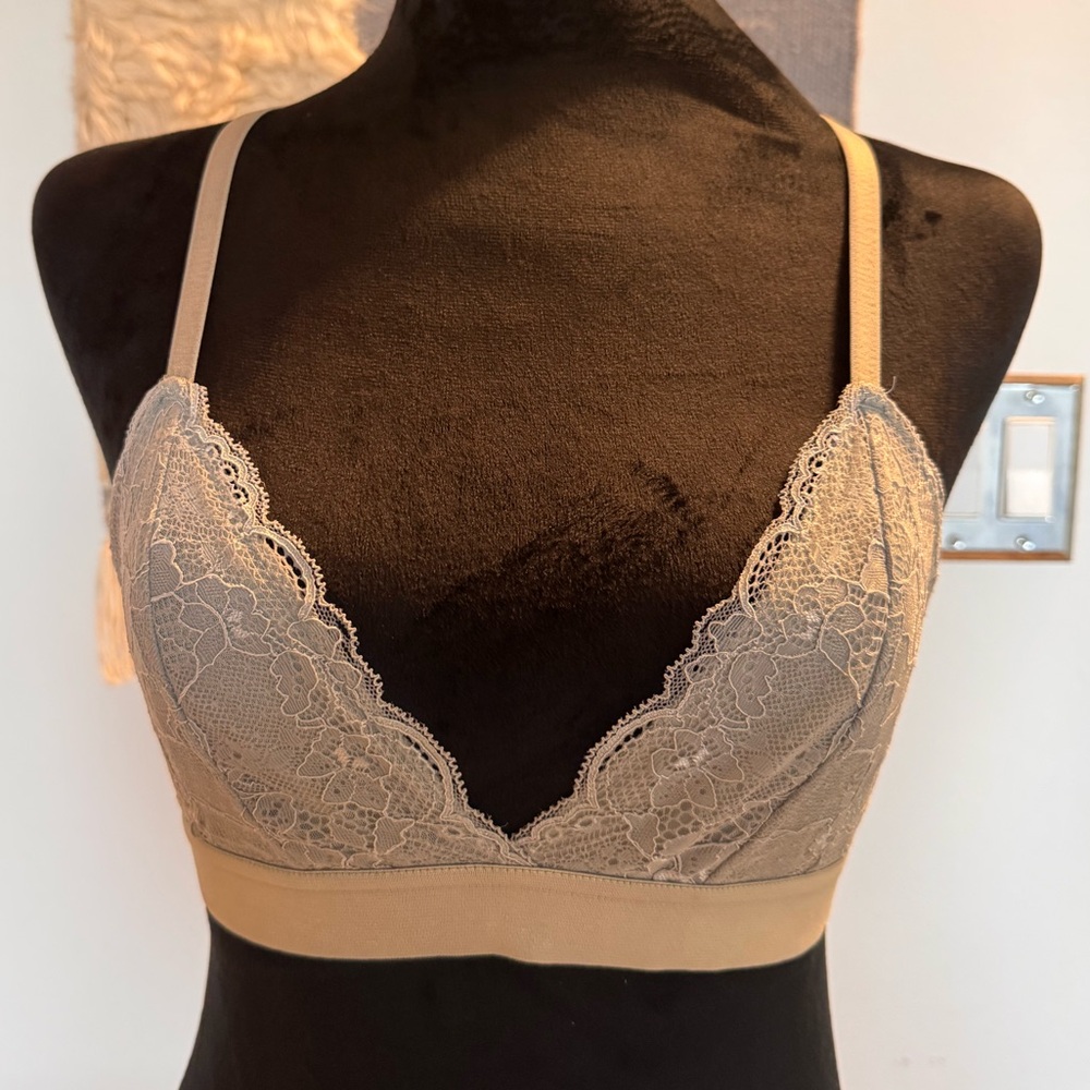 GUC Expess One Eleven Lace Trimmed Bralette